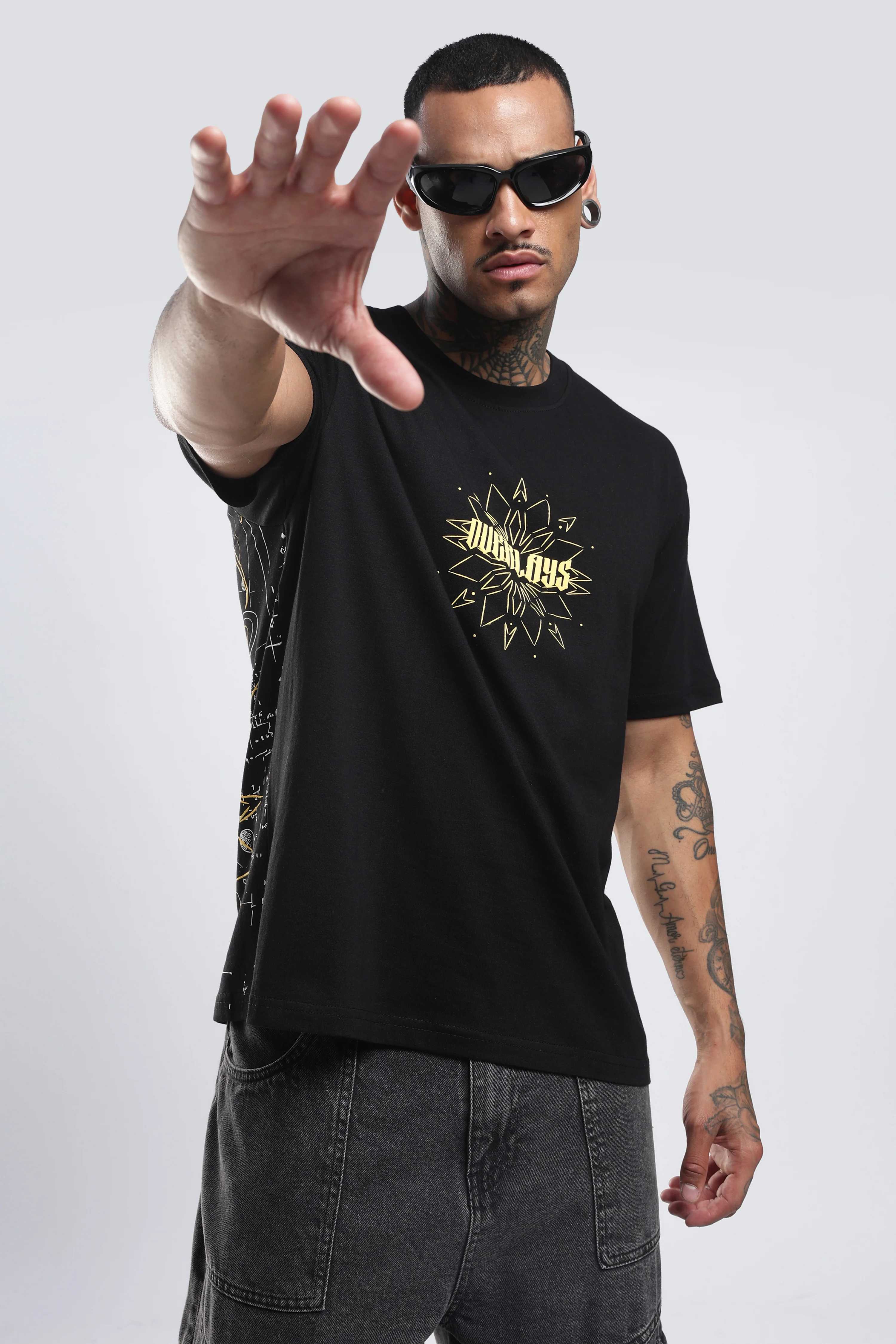 Space Explorer black relaxed fit tshirt - Image 11